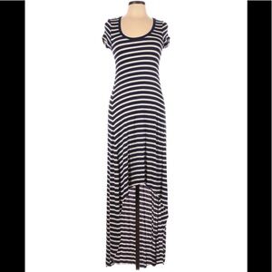 New BCBG Navy white Donesa high low dress maxi size medium short sleeve